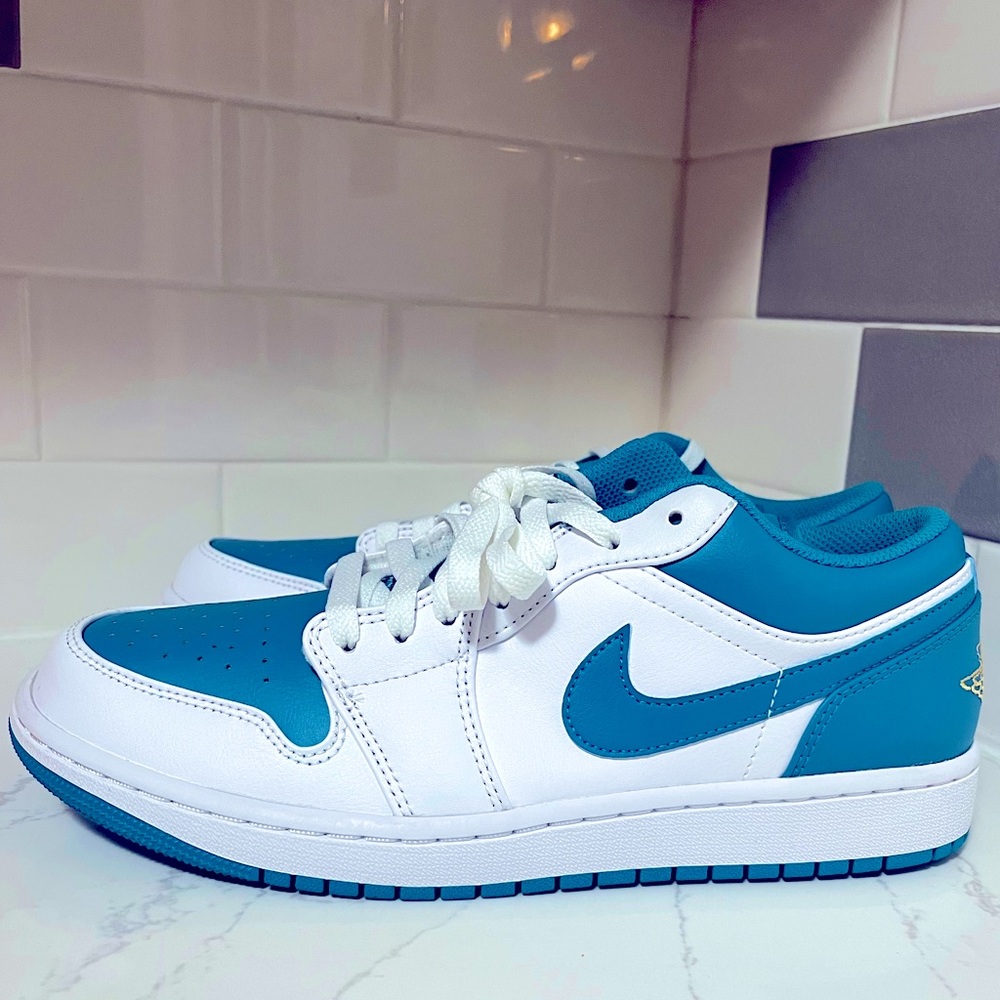 Air Jordan 1 Low BRAND NEW Never worn